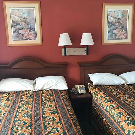 Travel Inn Greensboro Extérieur photo
