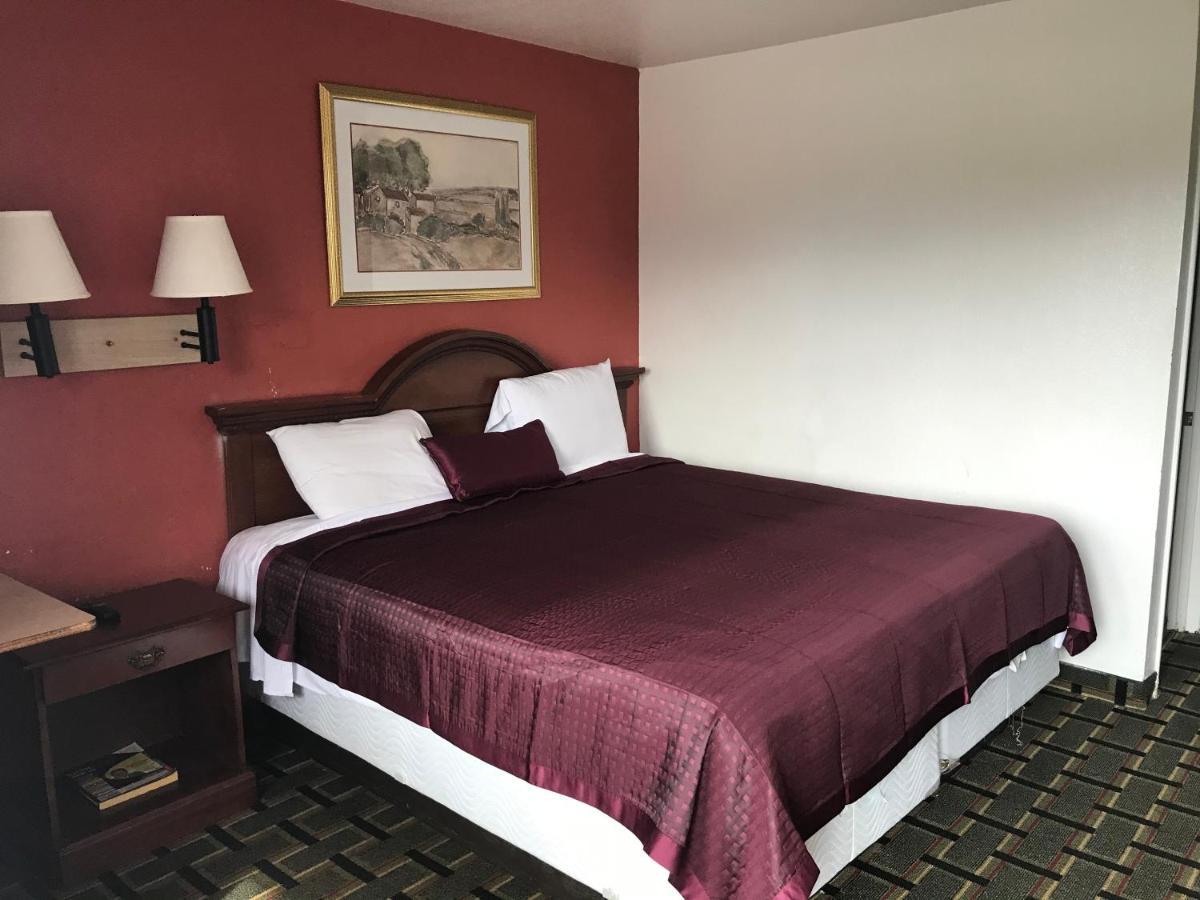 Travel Inn Greensboro Extérieur photo