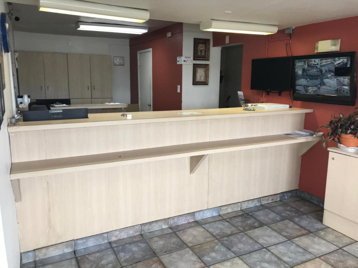 Travel Inn Greensboro Extérieur photo